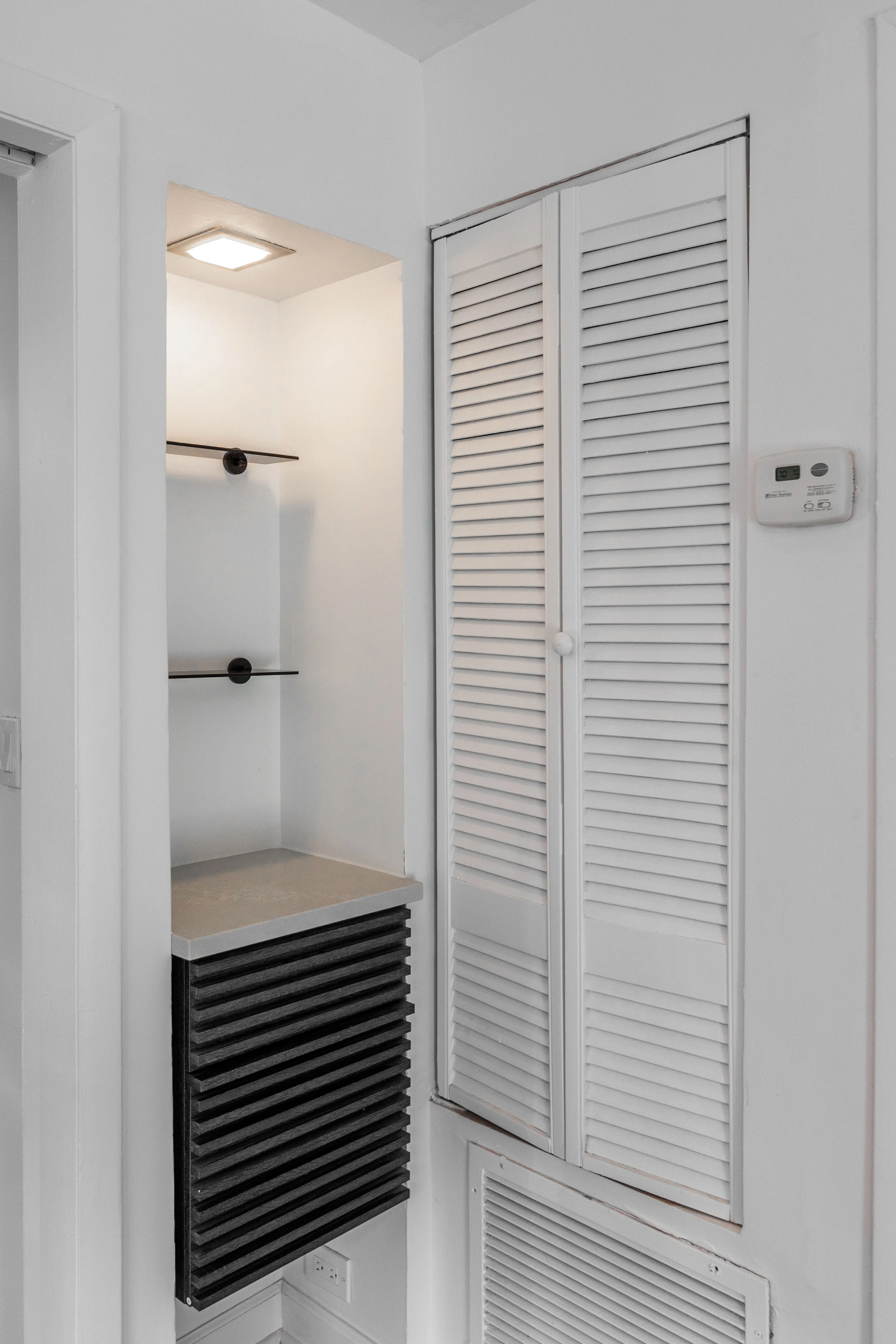 3138 W Schubert Ave   60647 60647-unit#2R-Chicago-IL