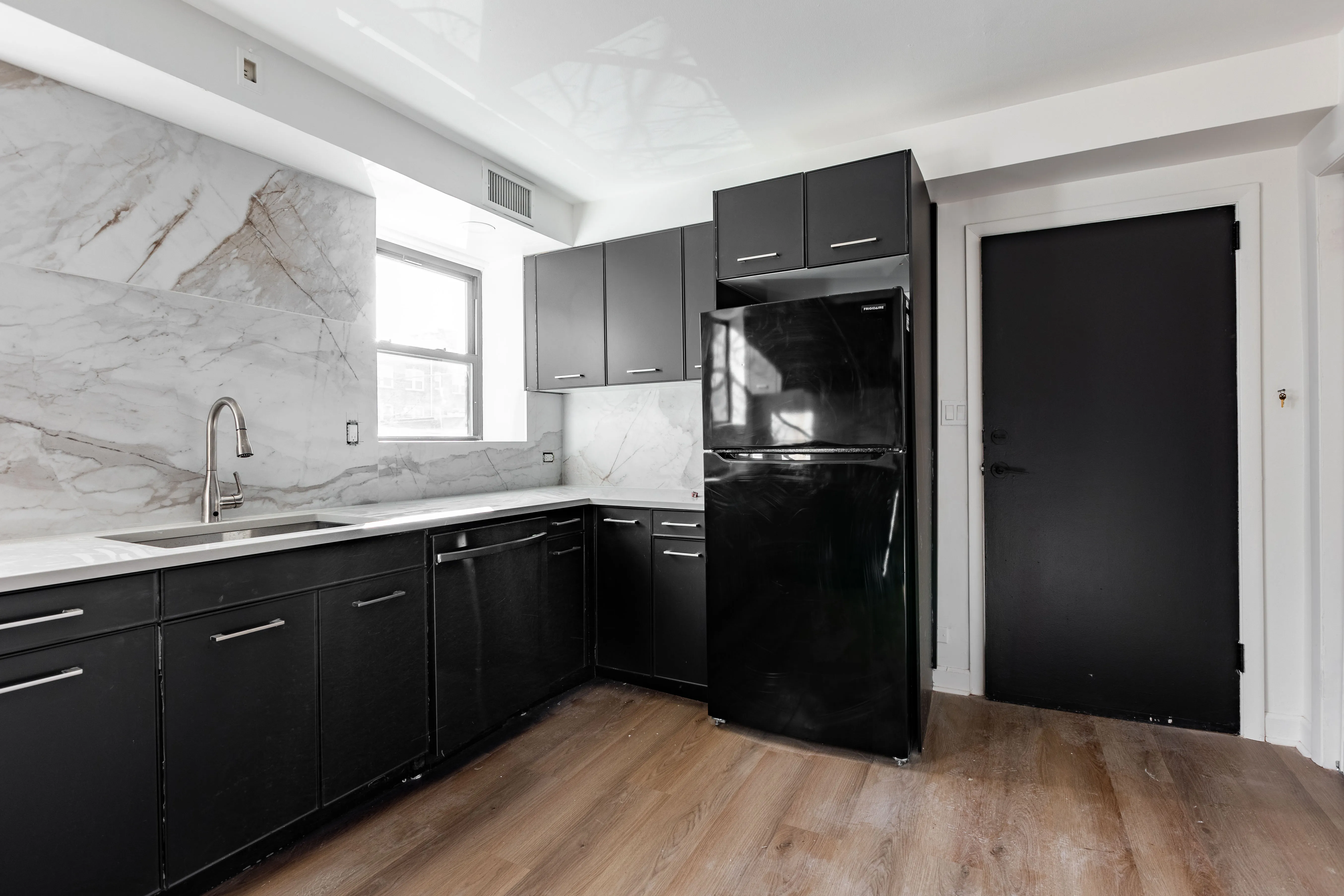 3138 W Schubert Ave   60647 60647-unit#2R-Chicago-IL