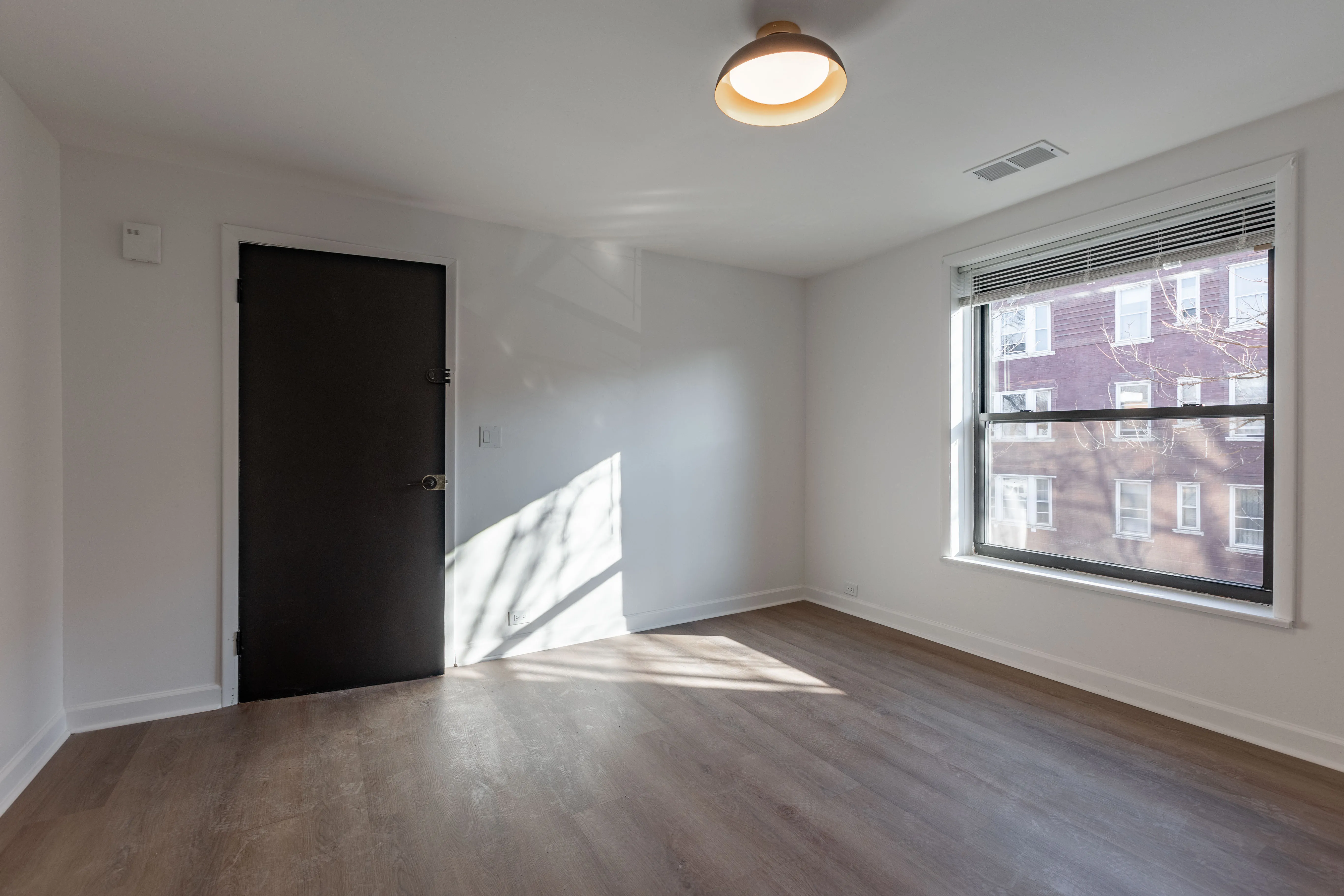 3138 W Schubert Ave   60647 60647-unit#2R-Chicago-IL