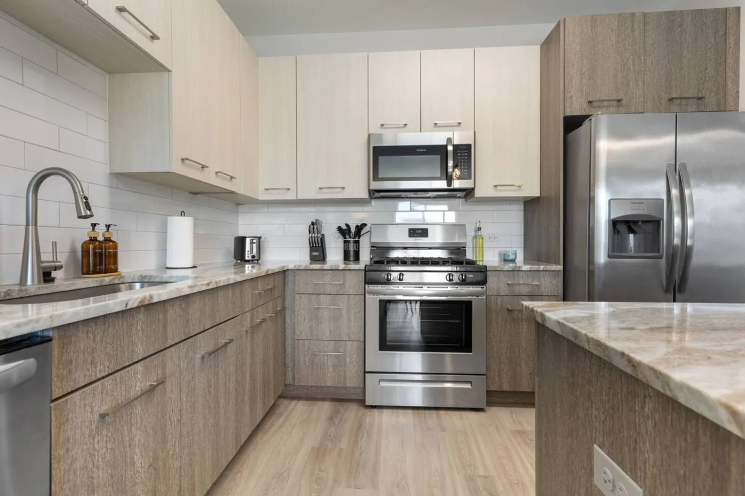 28294 Ferry Rd   60555 60555-Building Ferry Road - house-of-living21-unit#ID1366986P-Warrenville-IL