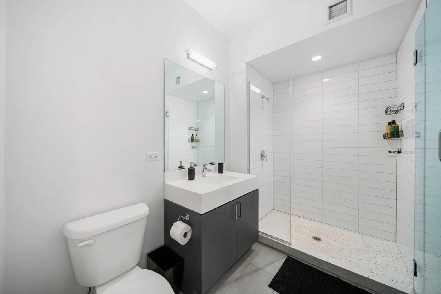 347 S Clark St   60604 60604-Building South Clark Street - first-class-rentals-llc-unit#ID1321203P-Chicago-IL