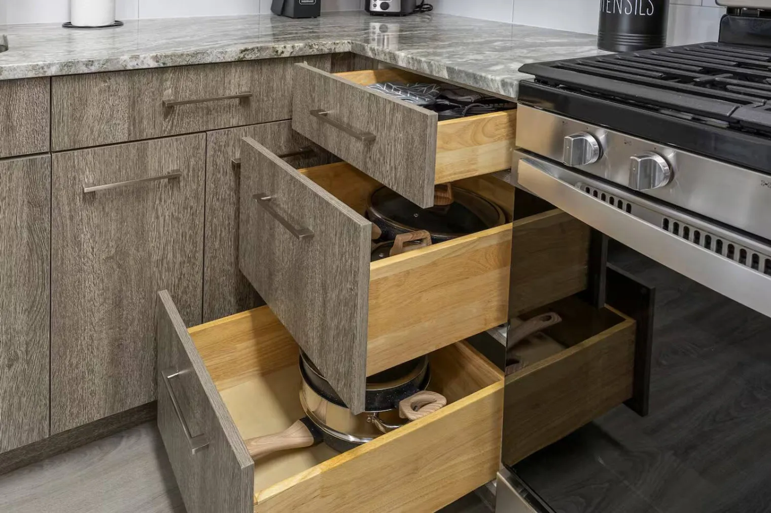 28294 Ferry Rd 60555 60555-Building Ferry Road-unit#ID1366987P-Warrenville-IL