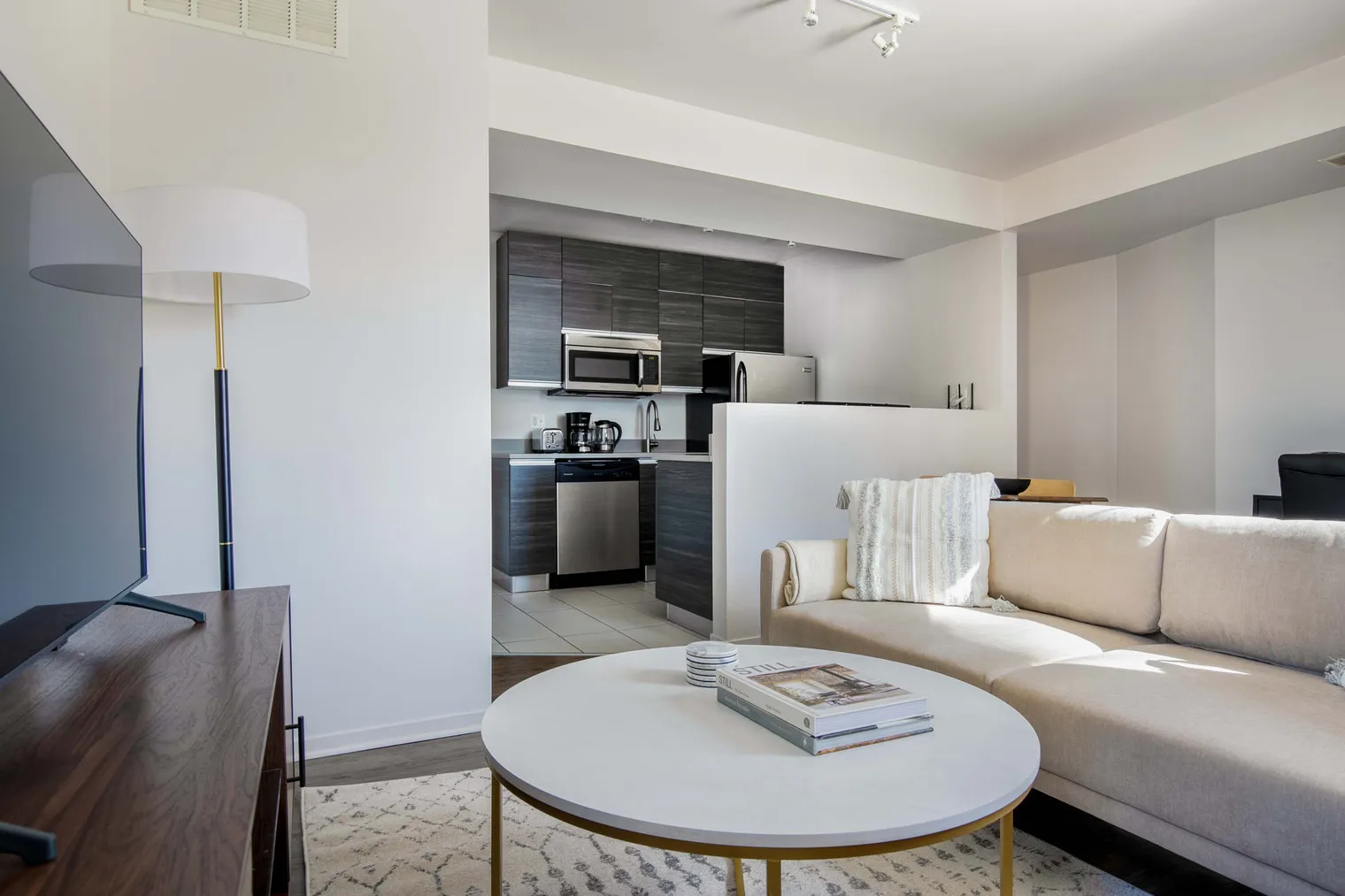 30 E Roosevelt Rd   60605 60605-The Roosevelt-unit#ID805-Chicago-IL
