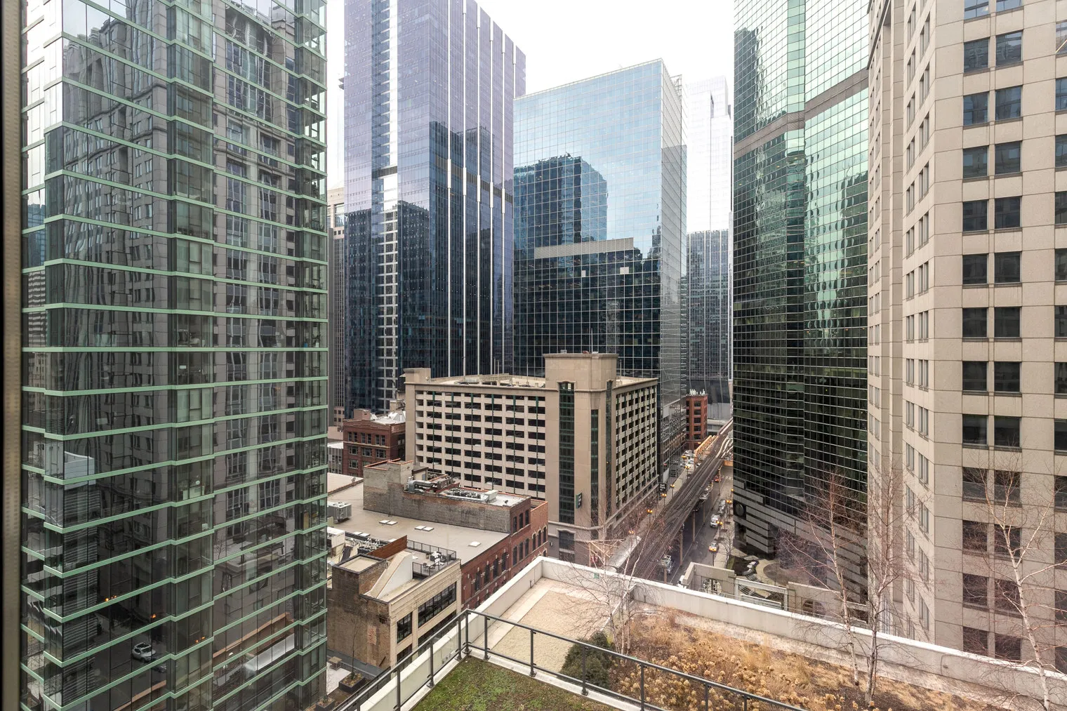 210 N Wells St 60601 60601-Lake & Wells Apartments-unit#ID228-Chicago-IL