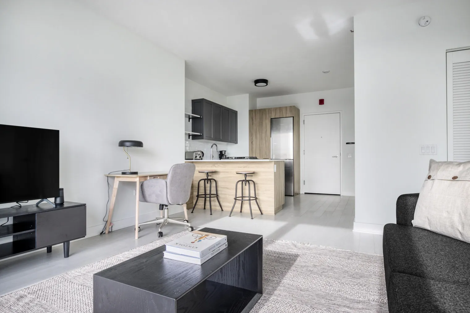 1035 W Van Buren St   60607 60607-Landmark West Loop-unit#ID522-Chicago-IL