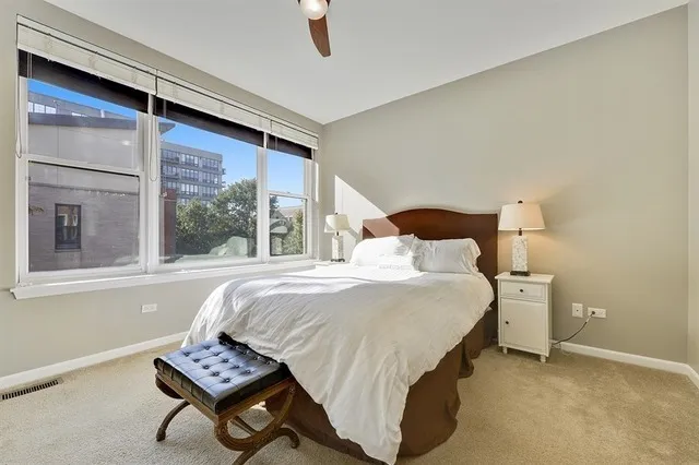 949 N Howe St 60610 60610-River Village-Chicago-IL