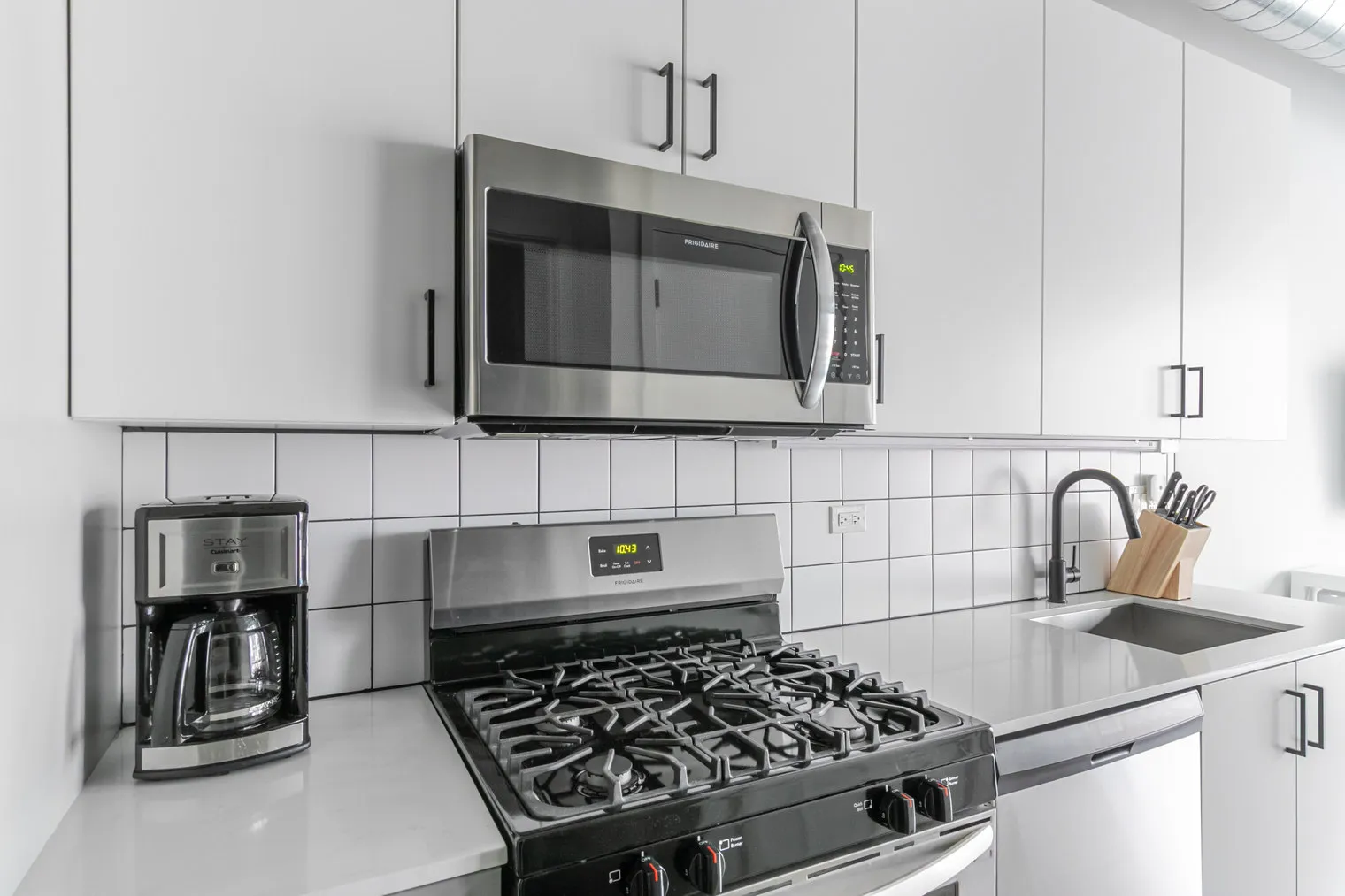 61 W Erie St 60654 60654-The Opal-unit#ID1412-Chicago-IL
