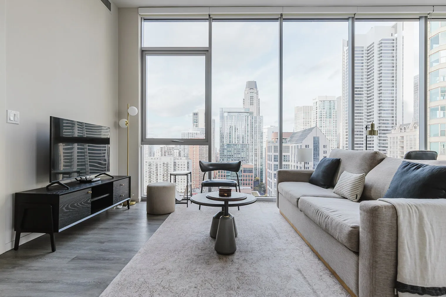 8 E Huron St   60611 60611-8 East Huron-unit#ID1113-Chicago-IL