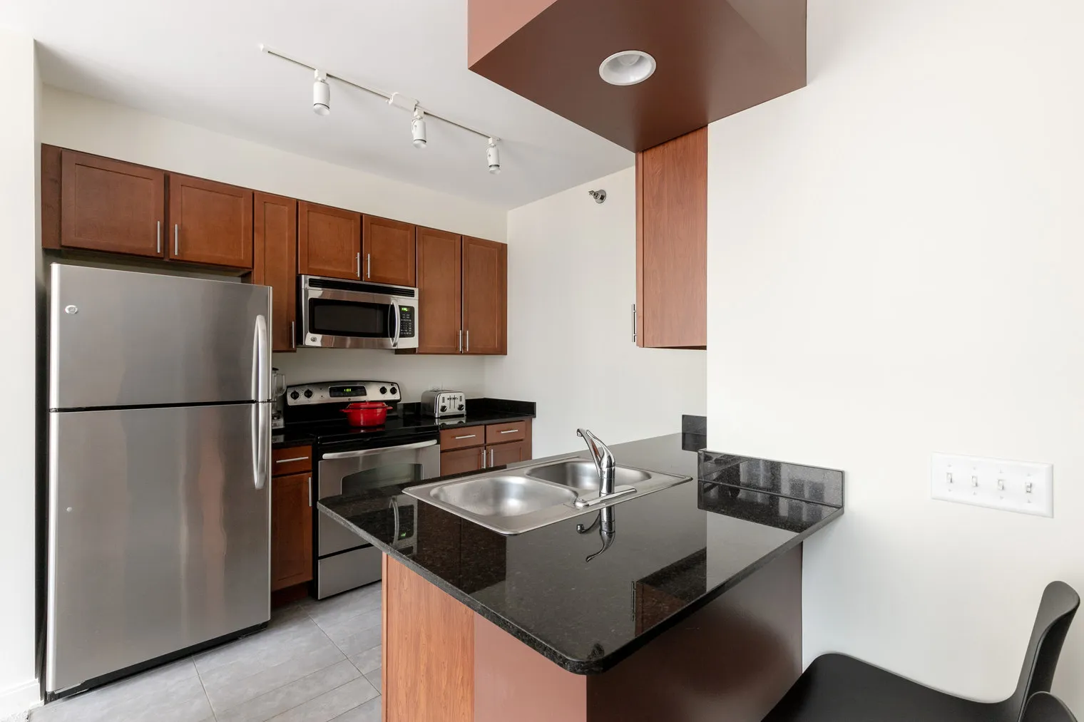 210 N Wells St 60601 60601-Lake & Wells Apartments-unit#ID228-Chicago-IL