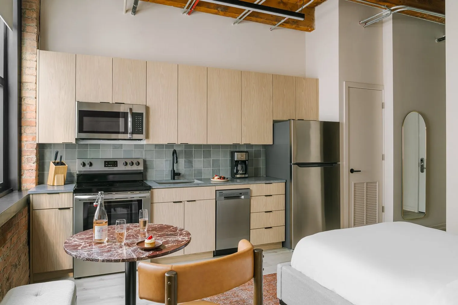 555 W Jackson Blvd   60661 60661-Building West Jackson Boulevard - livn-chicago-unit#ID1504154P-Chicago-IL