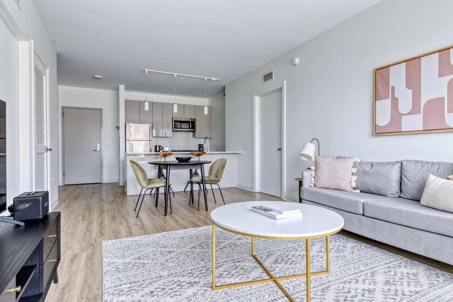 808 W Van Buren St   60607 60607-The Van Buren-unit#ID534-Chicago-IL