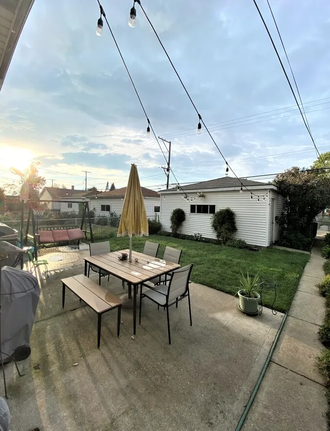 5916 W Cornelia Ave 60634 60634-Chicago-IL