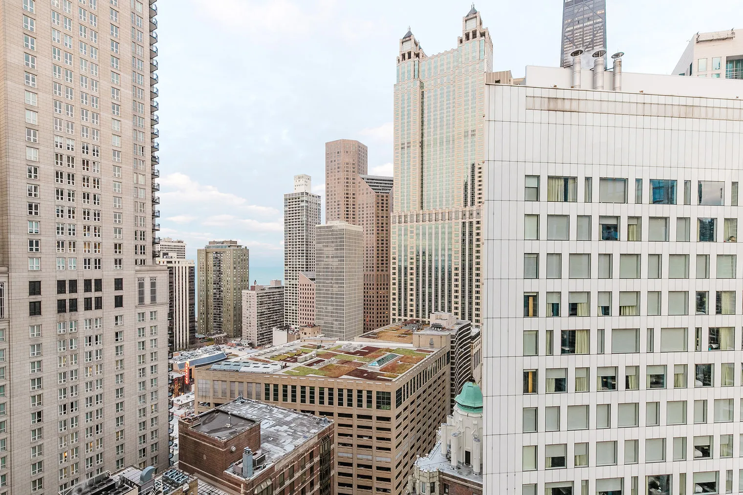 1 E Delaware Pl   60611 60611-One East Delaware-unit#ID1126-Chicago-IL