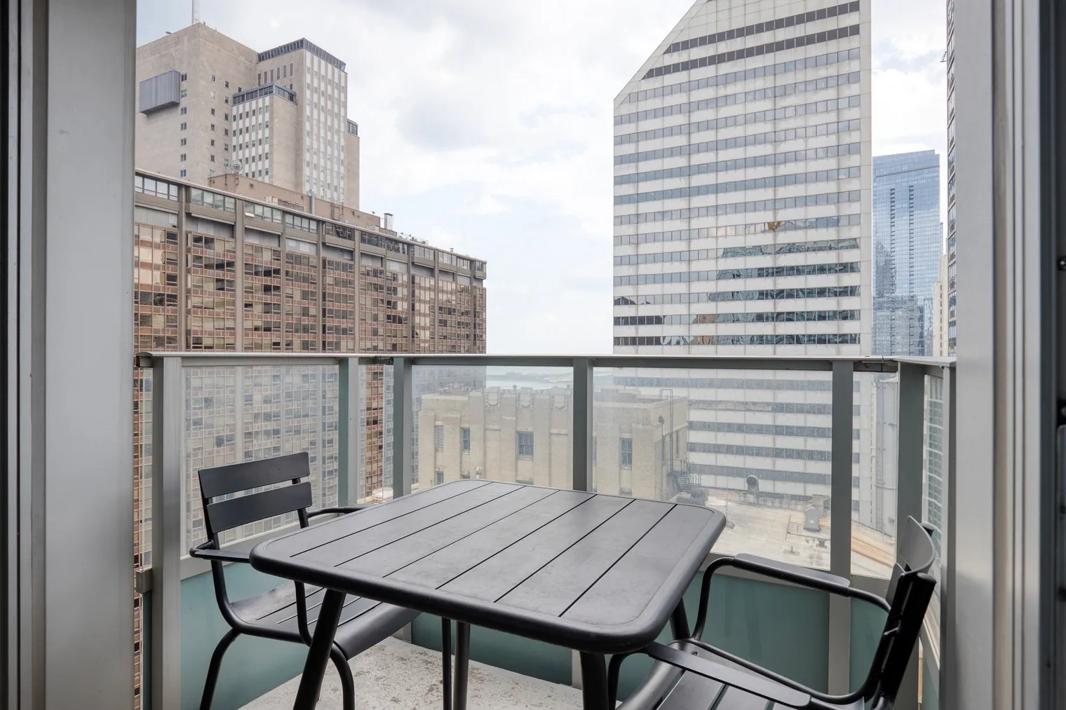 201 N Garland Ct   60601 60601- Mila-unit#ID959-Chicago-IL