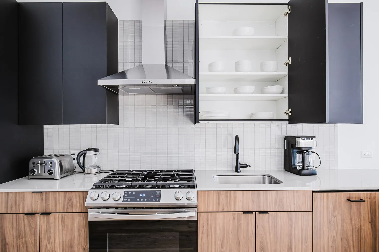 535 N St Clair St   60611 60611-Saint Grand-unit#ID1150-Chicago-IL