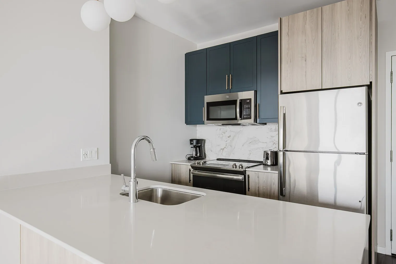 5252 S Cornell Ave   60615 60615-5252 Apartments-unit#ID1157-Chicago-IL