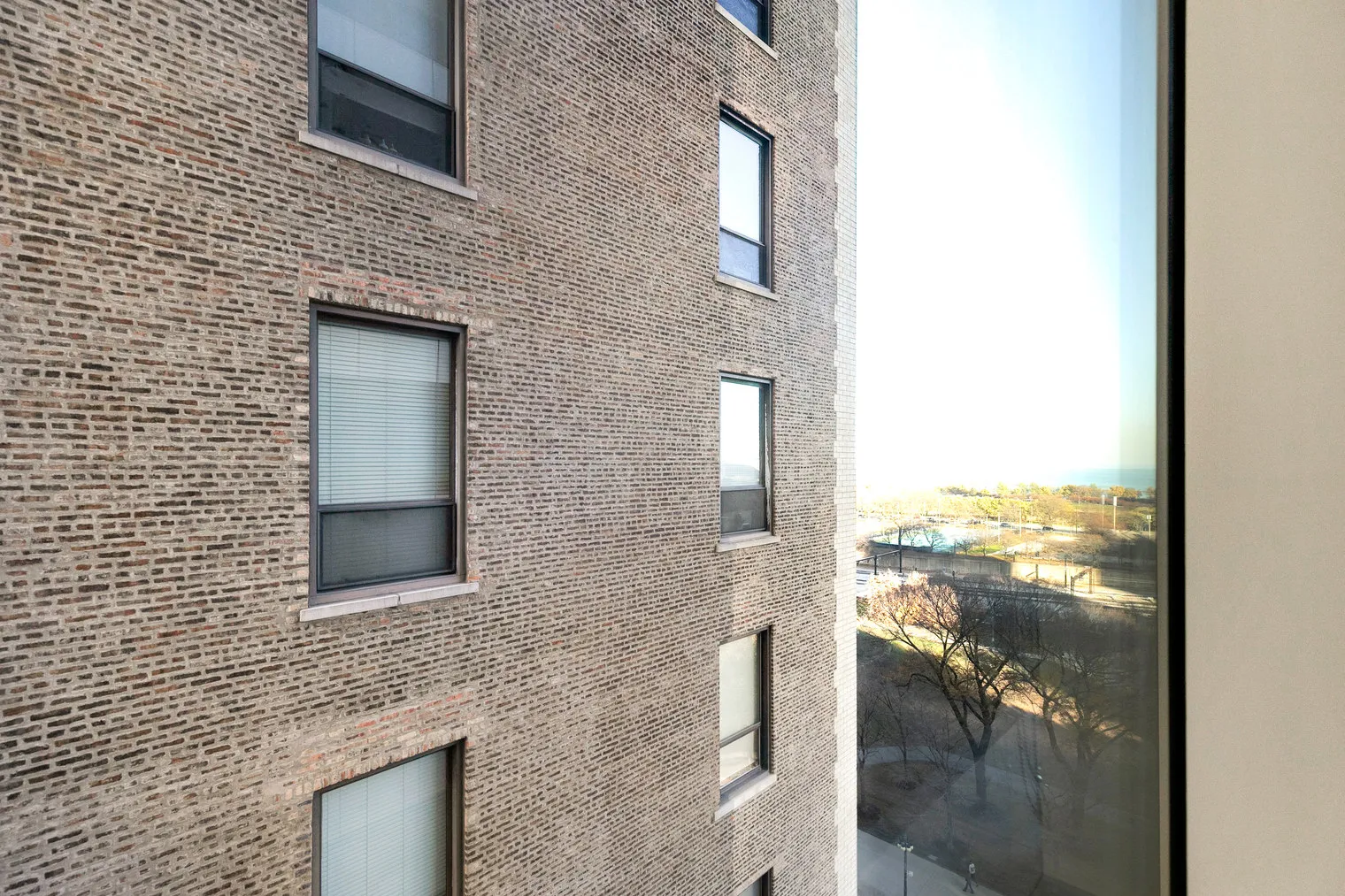 1000 S Michigan Ave   60605 60605-1000M-unit#ID1350-Chicago-IL