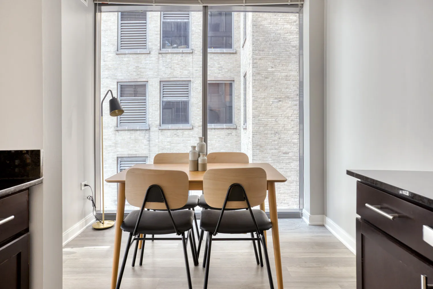 210 N Wells St 60601 60601-Lake & Wells Apartments-unit#ID671-Chicago-IL