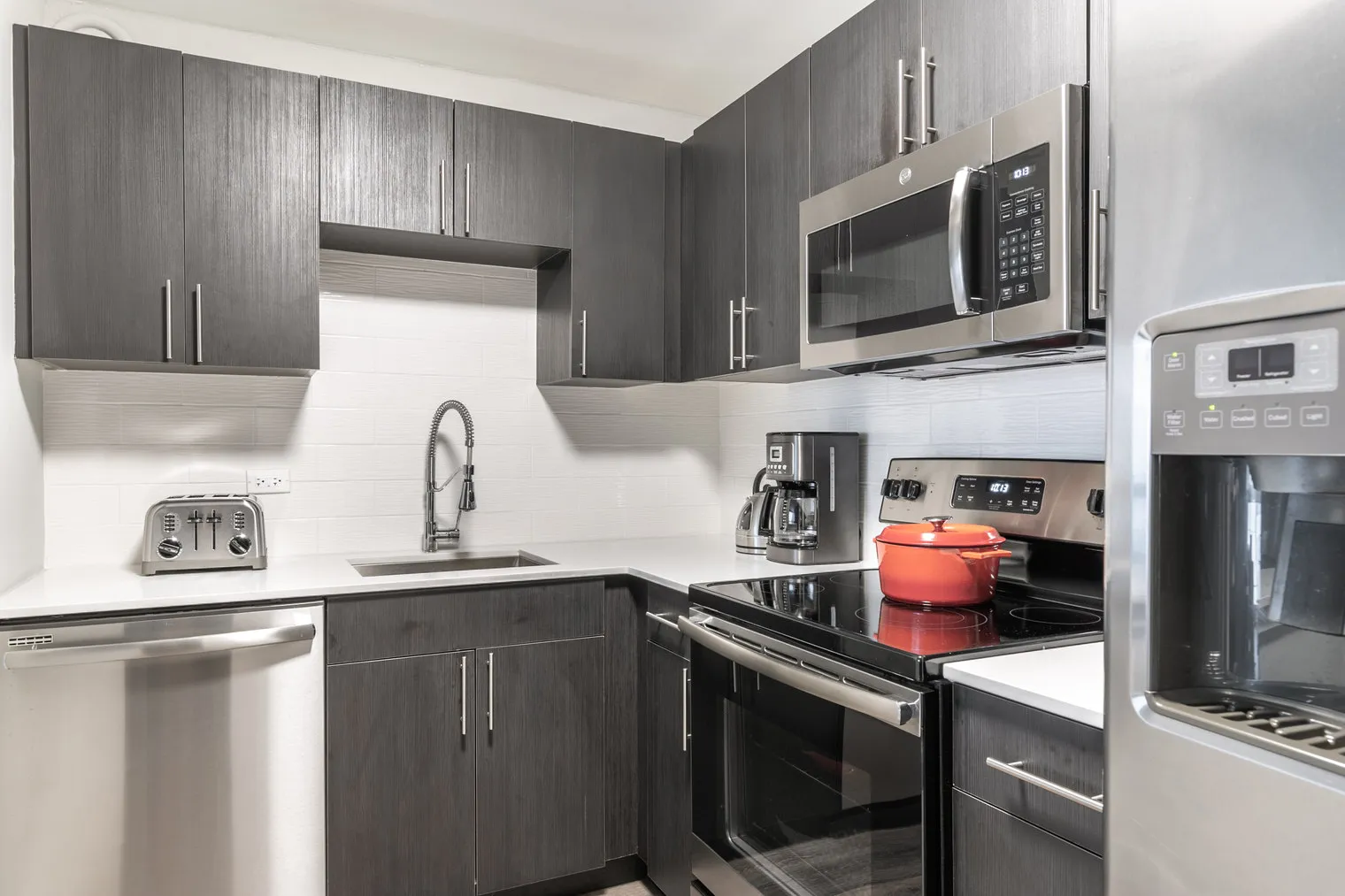 1 E Delaware Pl   60611 60611-One East Delaware-unit#ID221-Chicago-IL