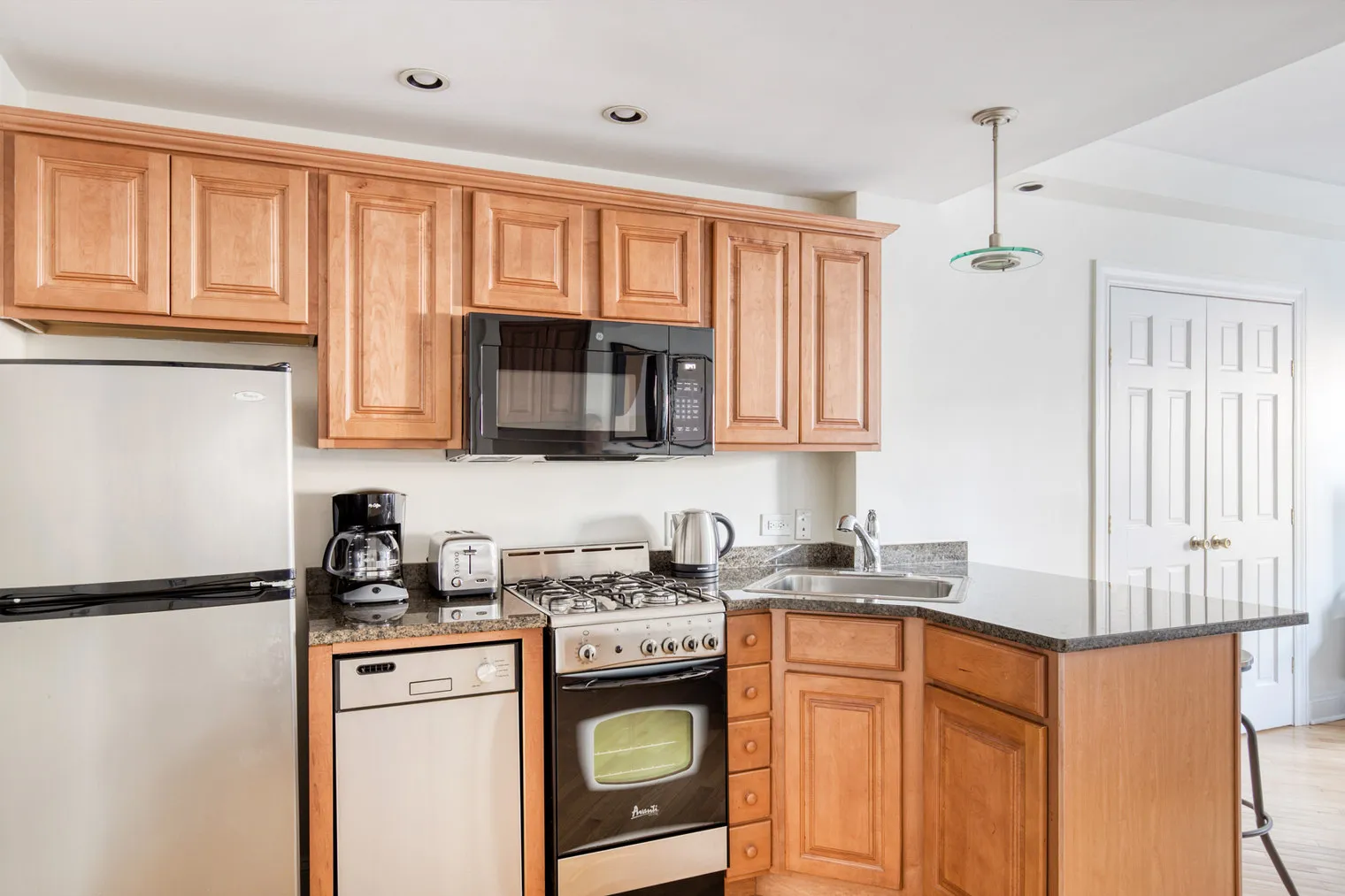 1400 N Lake Shore Dr   60610 60610-The Deco-unit#ID553-Chicago-IL