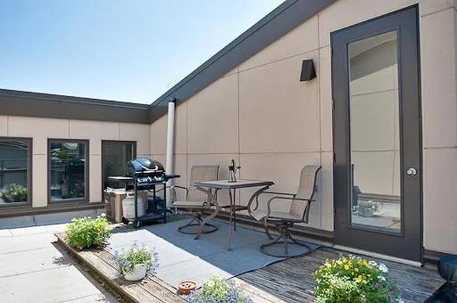 949 N Howe St 60610 60610-River Village-Chicago-IL