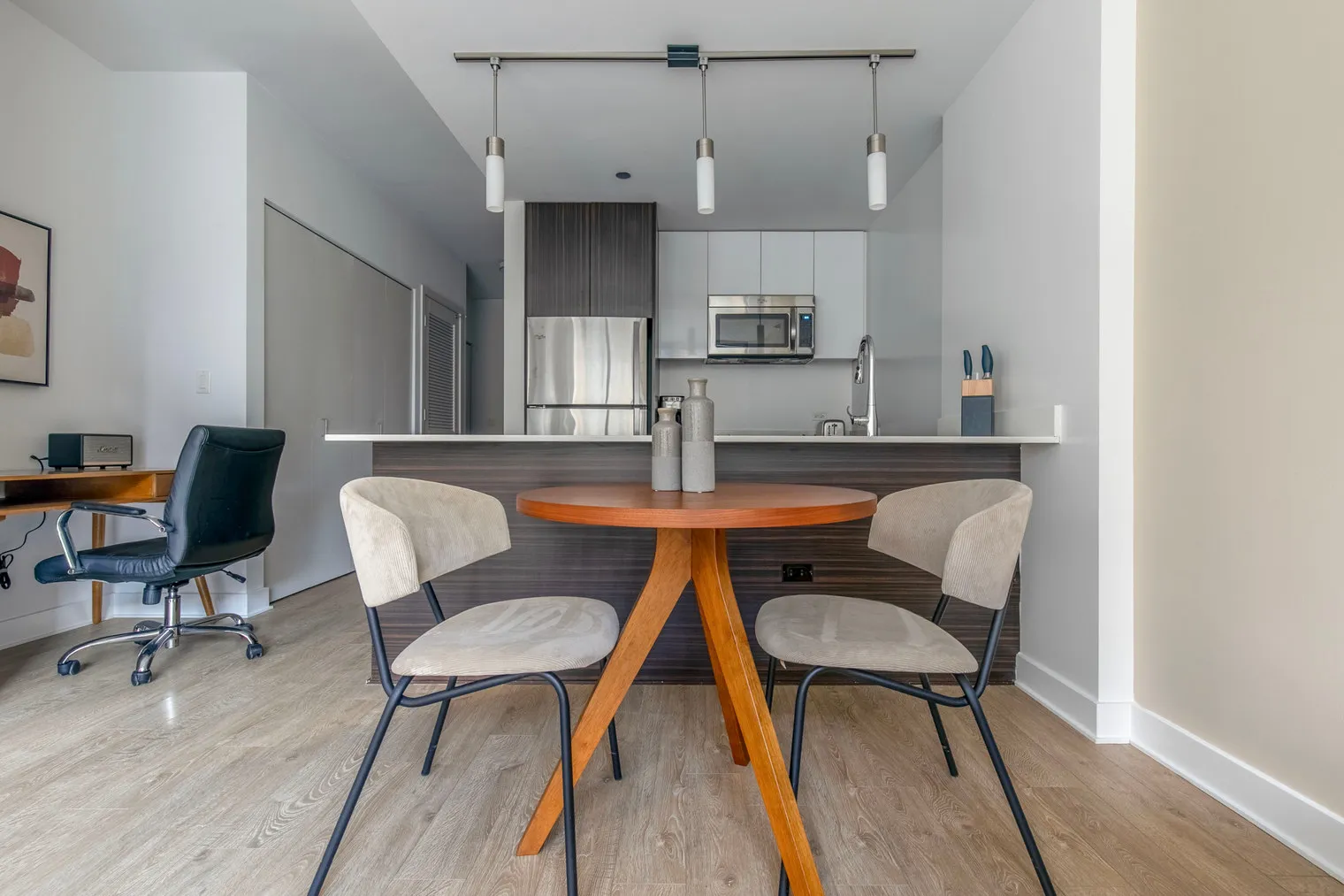 201 N Garland Ct   60601 60601-Mila-unit#ID1013-Chicago-IL