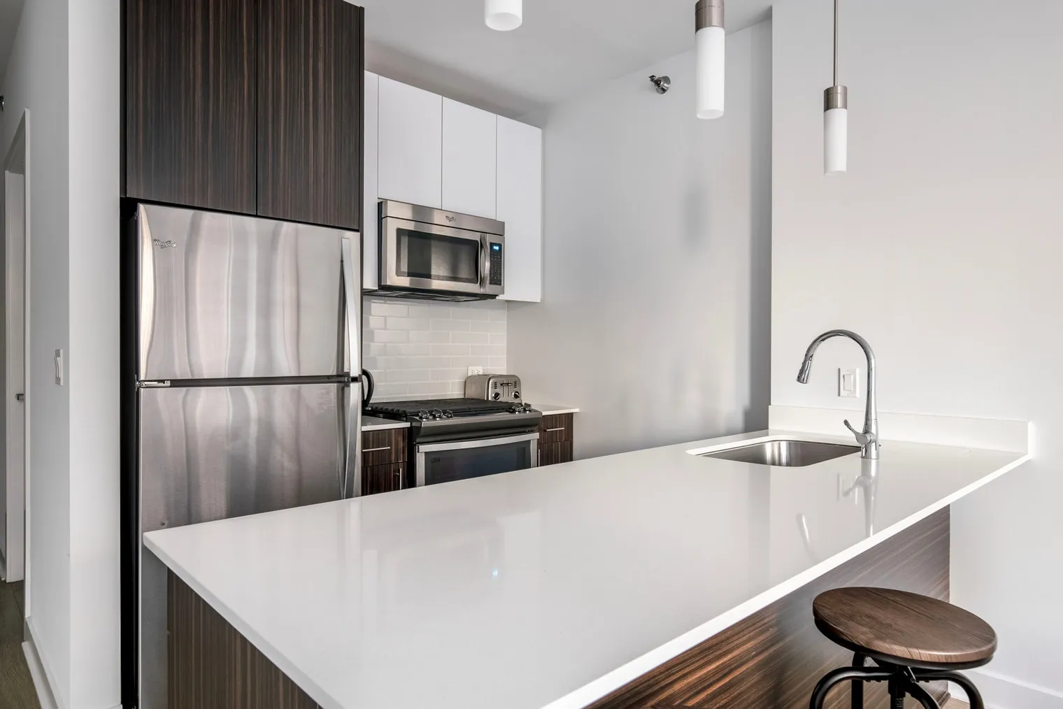 201 N Garland Ct   60601 60601- Mila-unit#ID1017-Chicago-IL