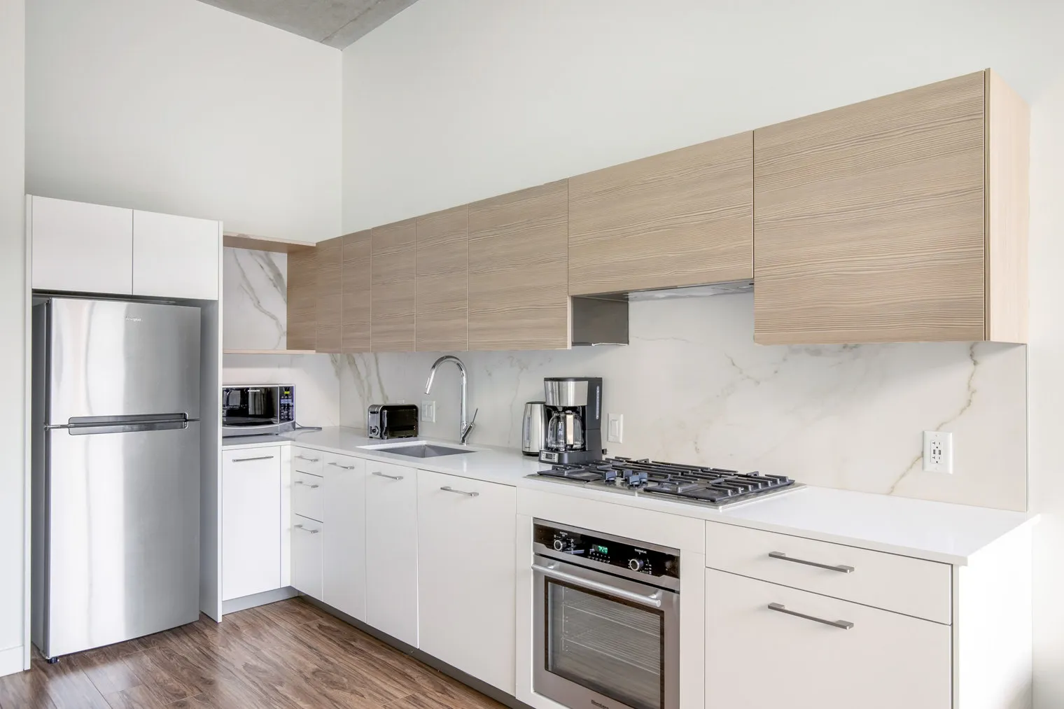 165 N Desplaines St 60661 60661-Emme-unit#ID750-Chicago-IL