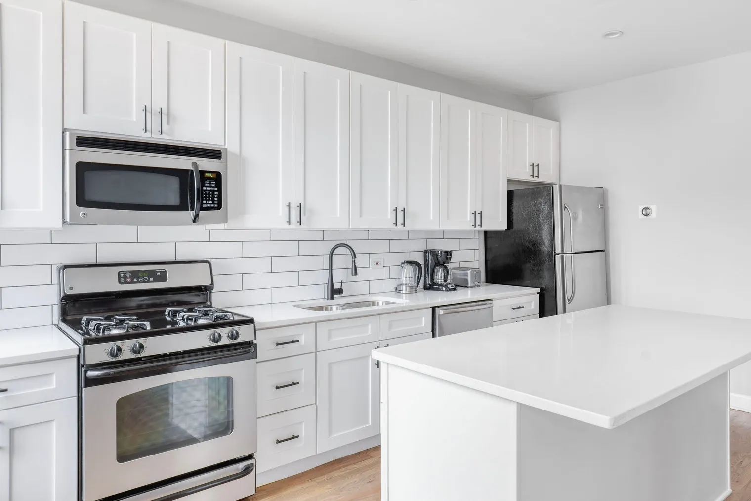 911 W School St 60657 60657-3264 N. Clark-unit#ID944-Chicago-IL