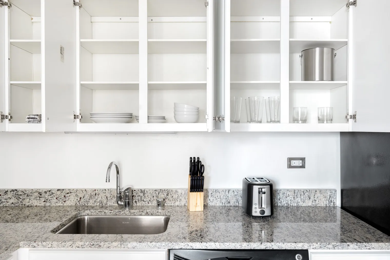 750 N Rush St   60611 60611-The Chicagoan-unit#ID270-Chicago-IL