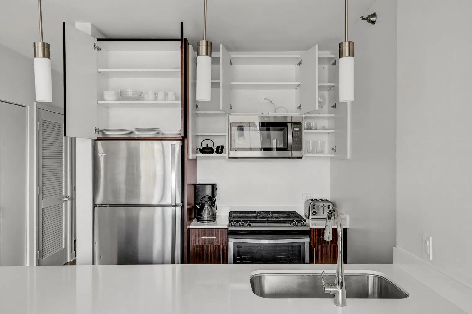 201 N Garland Ct   60601 60601- Mila-unit#ID226-Chicago-IL