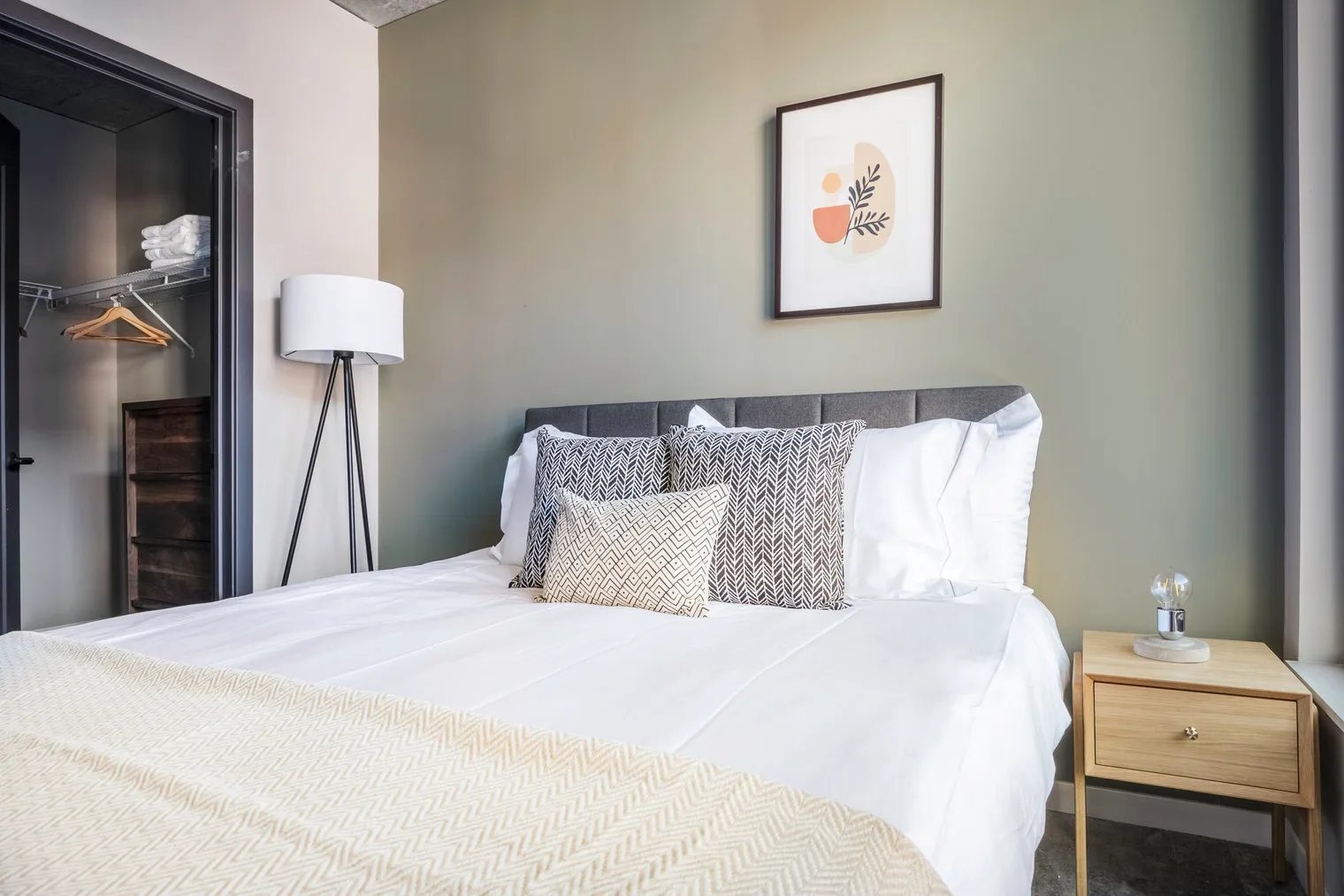939 W Washington Blvd   60607 60607-Union West Apartments-unit#ID285-Chicago-IL