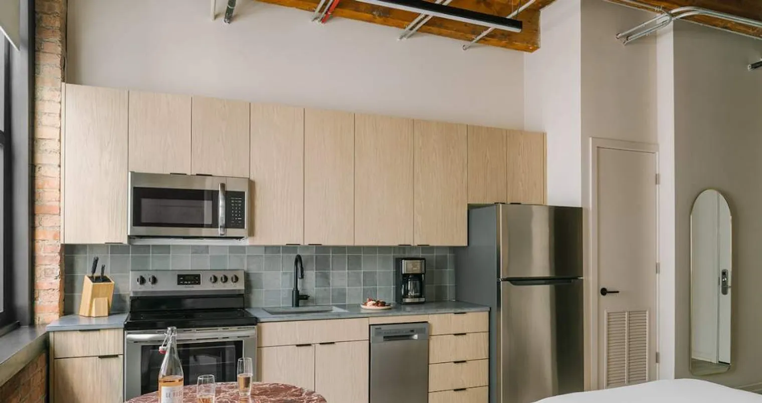 555 W Jackson Blvd   60661 60661-Building West Jackson Boulevard - livn-chicago-unit#ID1504153P-Chicago-IL