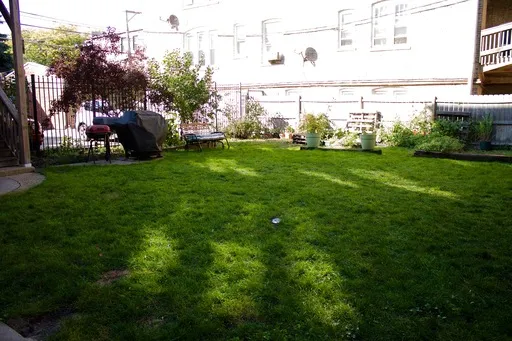 7010 N Sheridan Rd 60626 60626-unit#2-Chicago-IL