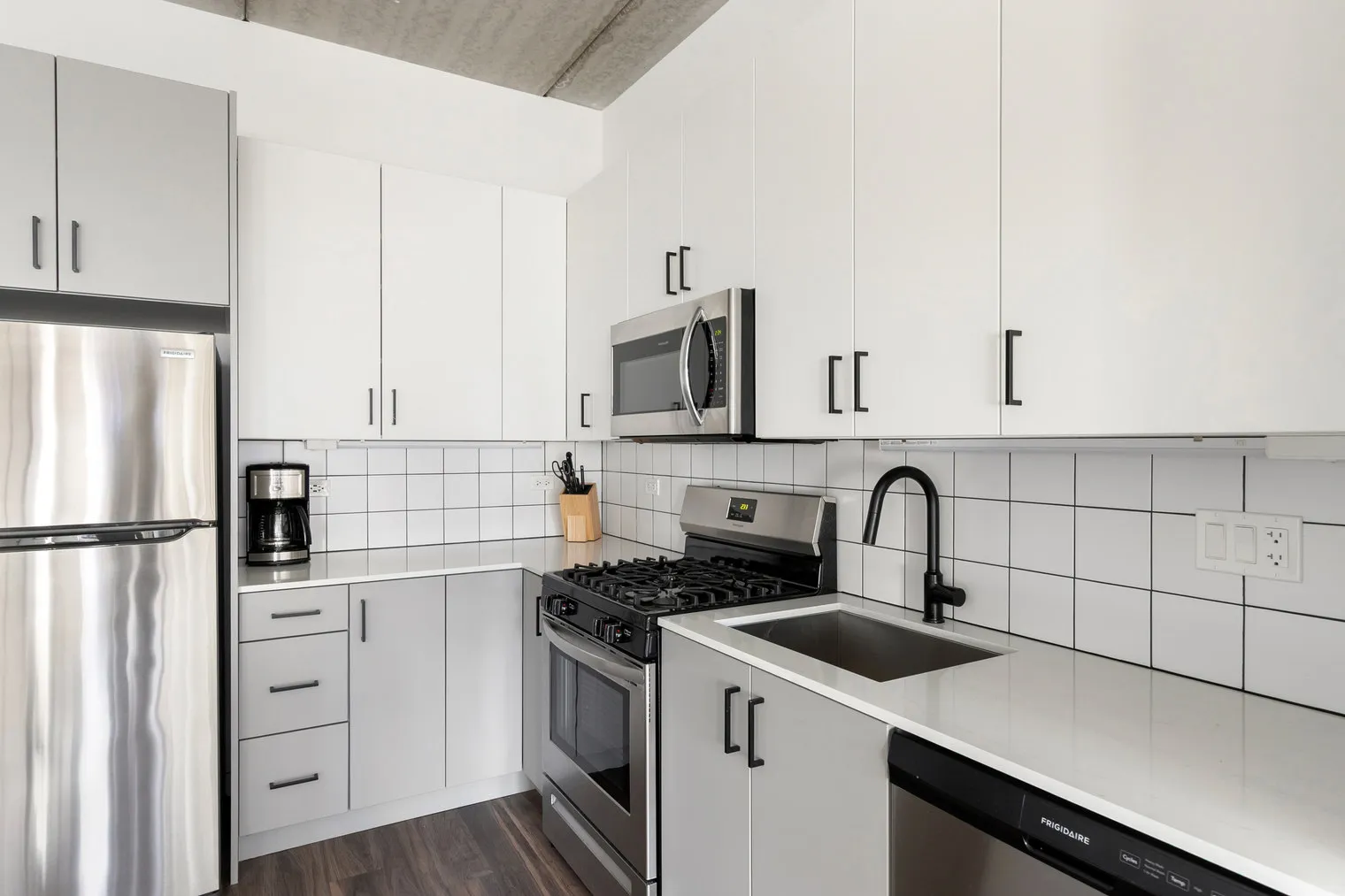 61 W Erie St   60654 60654-The Opal-unit#ID1415-Chicago-IL