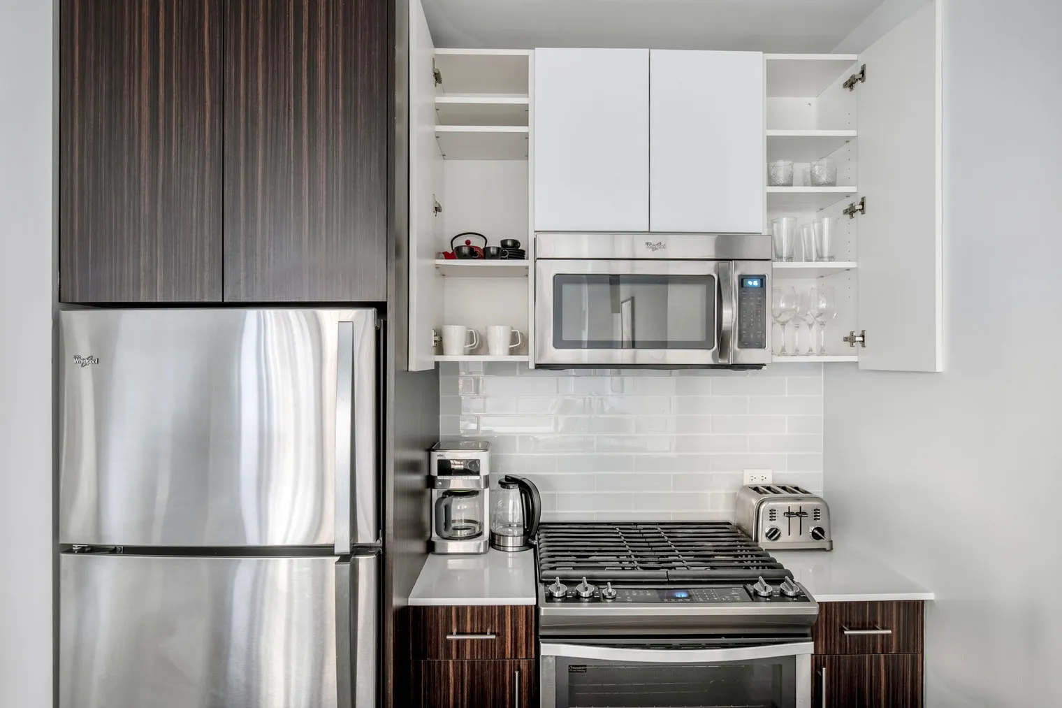 201 N Garland Ct   60601 60601- Mila-unit#ID1017-Chicago-IL