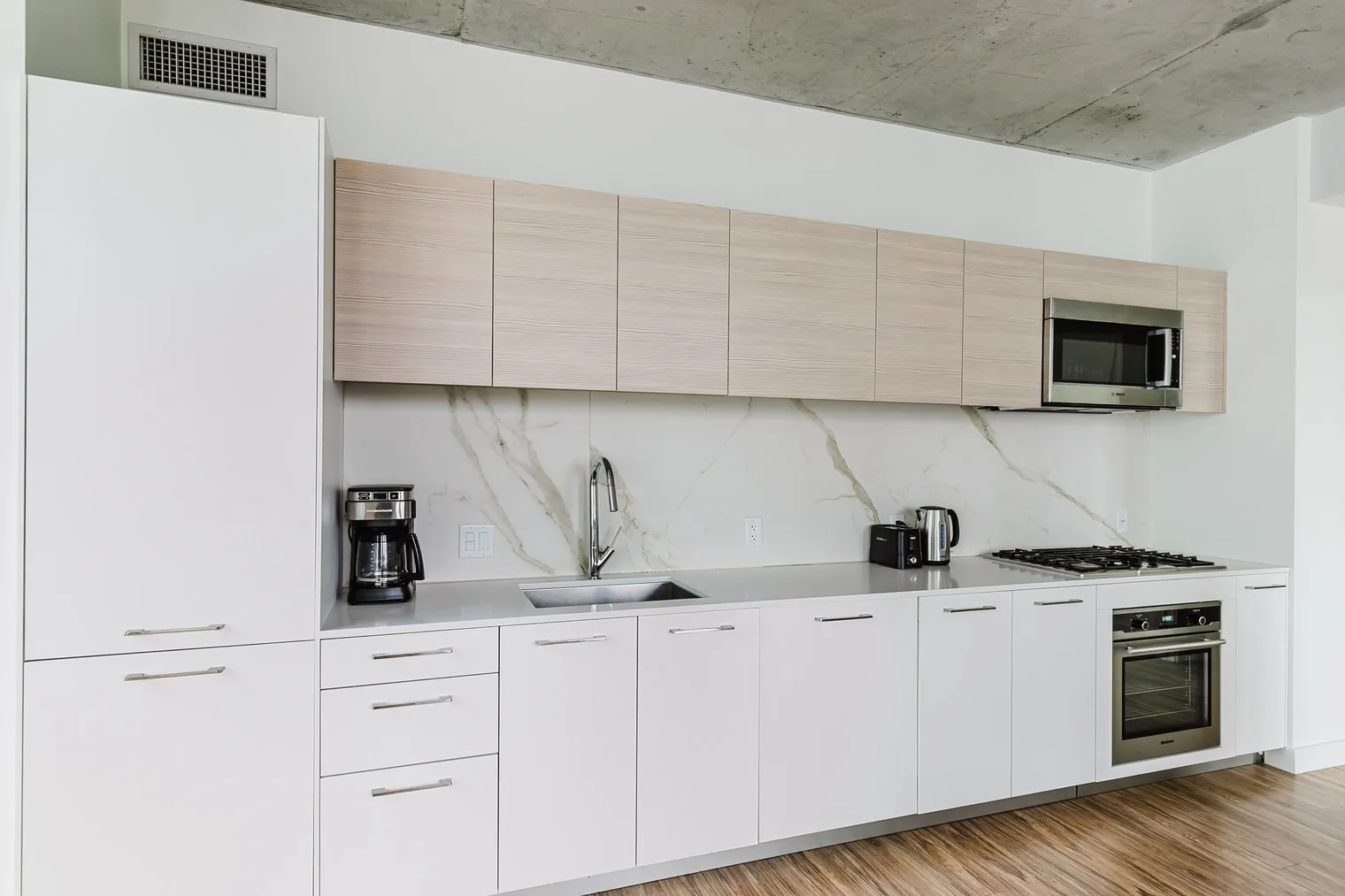 165 N Desplaines St   60661 60661-Emme-unit#ID1140-Chicago-IL