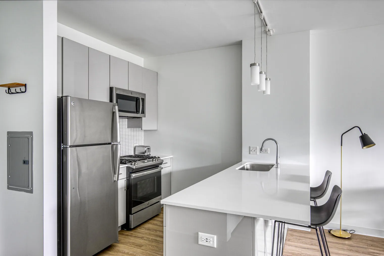 808 W Van Buren St   60607 60607-The Van Buren-unit#ID533-Chicago-IL