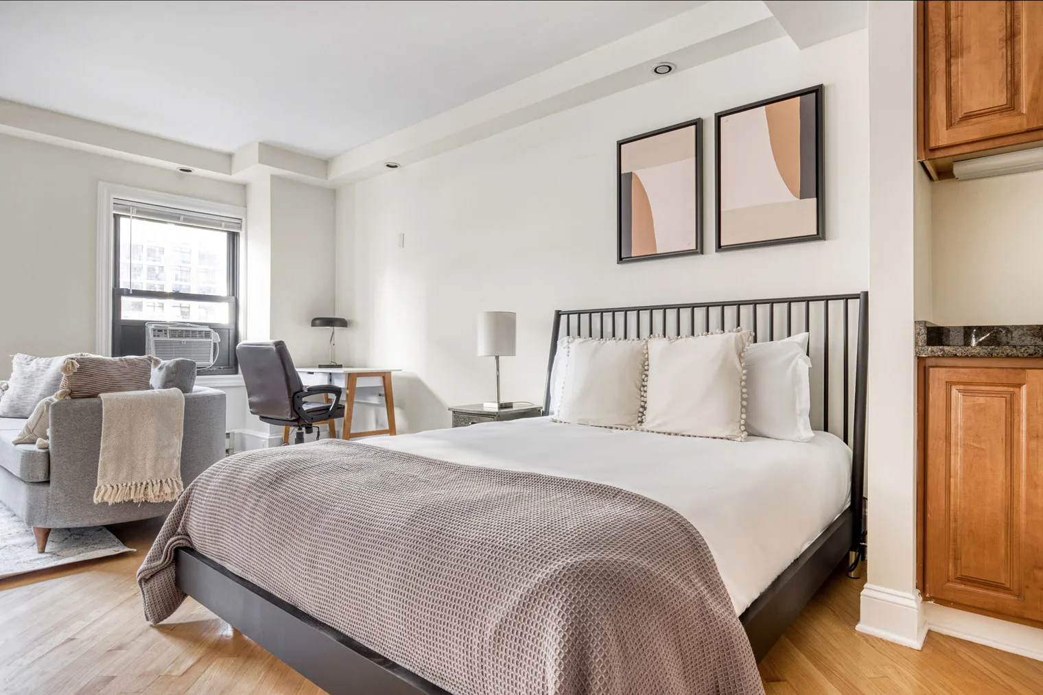 1400 N Lake Shore Dr   60610 60610-The Deco-unit#ID553-Chicago-IL