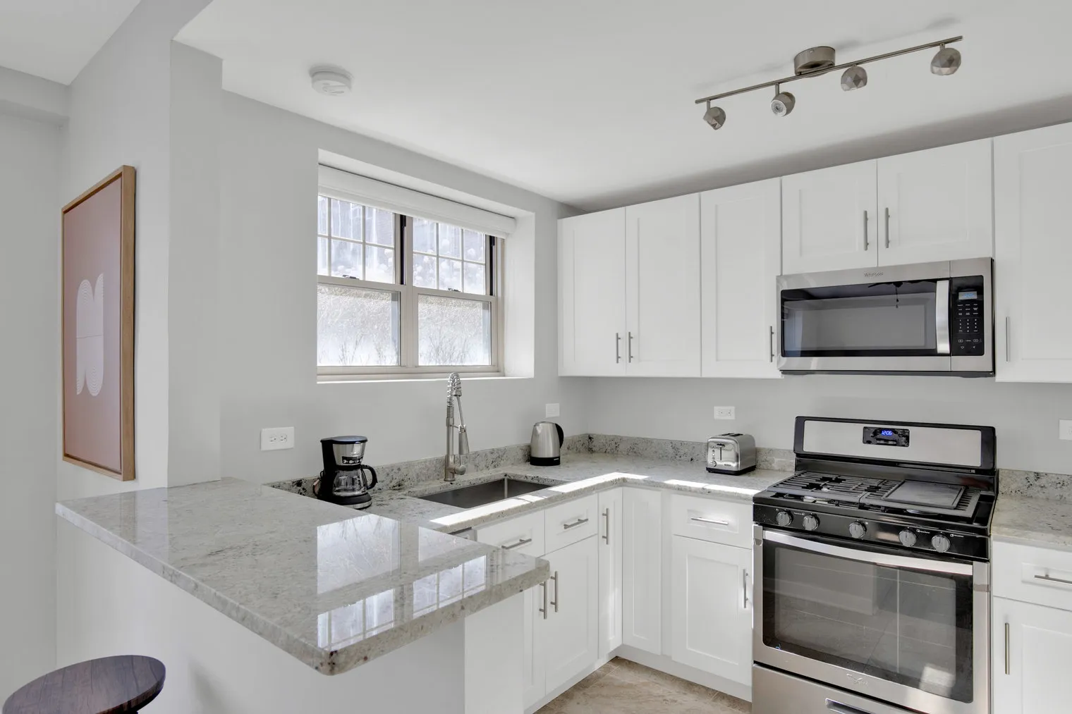 2766 Hampton Pkwy 60201 60201-Hampton Parkway-unit#ID600-Evanston-IL
