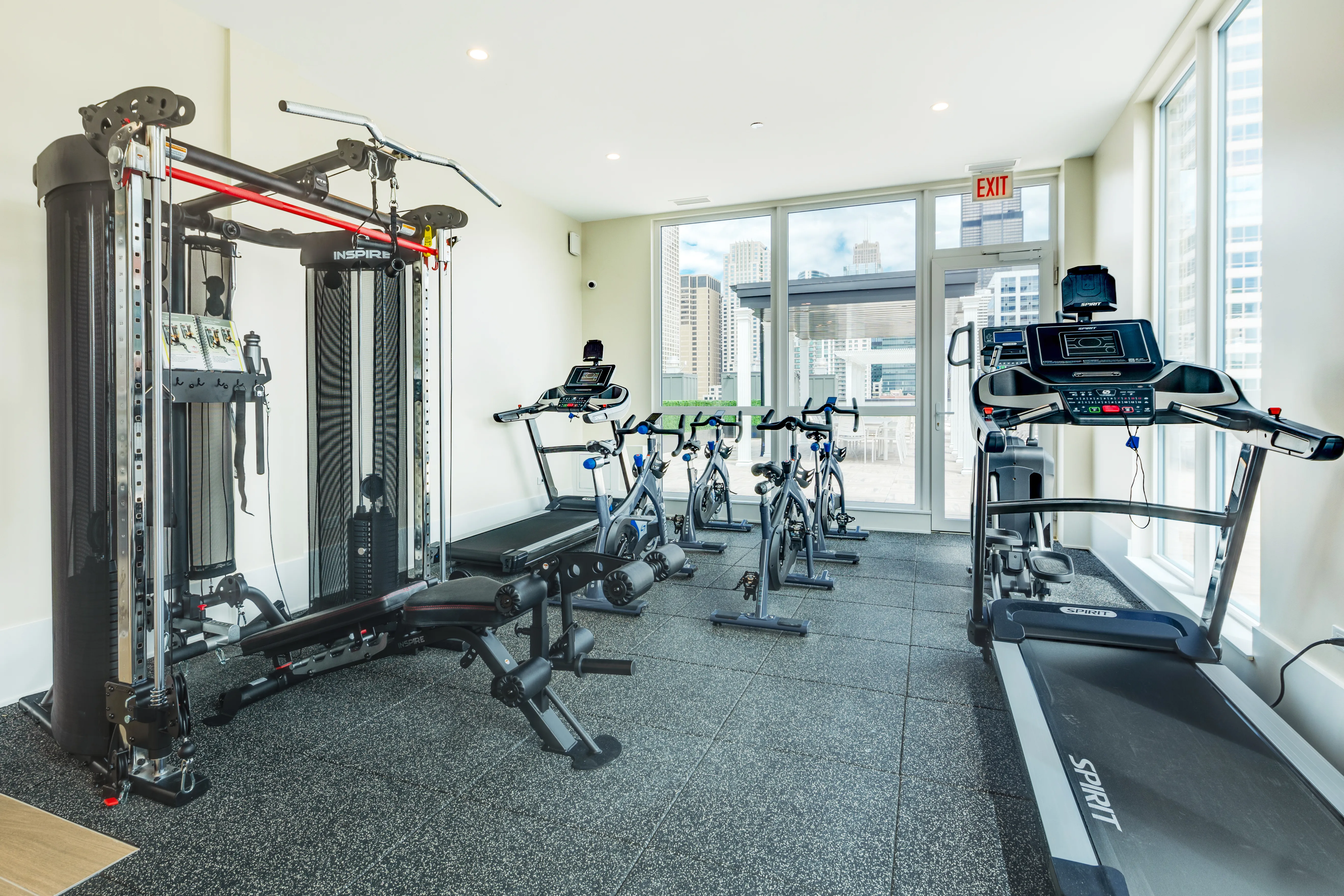 812 W Adams St   60607 60607-Luxe Suites Chicago -unit#509-Chicago-IL