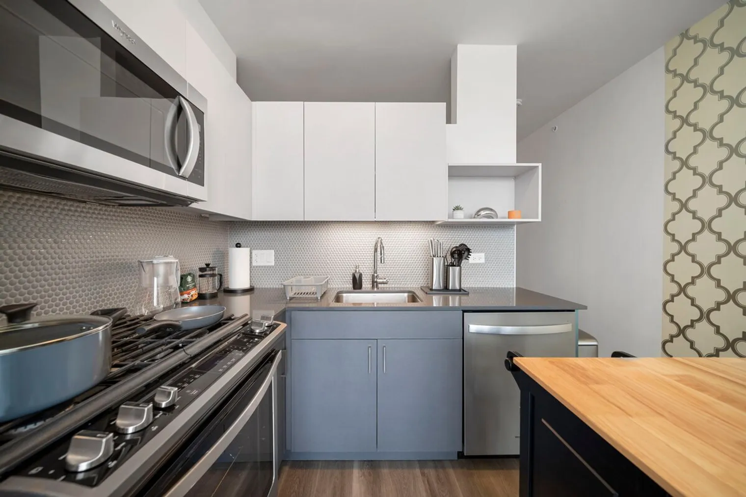 347 S Clark St   60604 60604-Building South Clark Street - first-class-rentals-llc-unit#ID1321203P-Chicago-IL