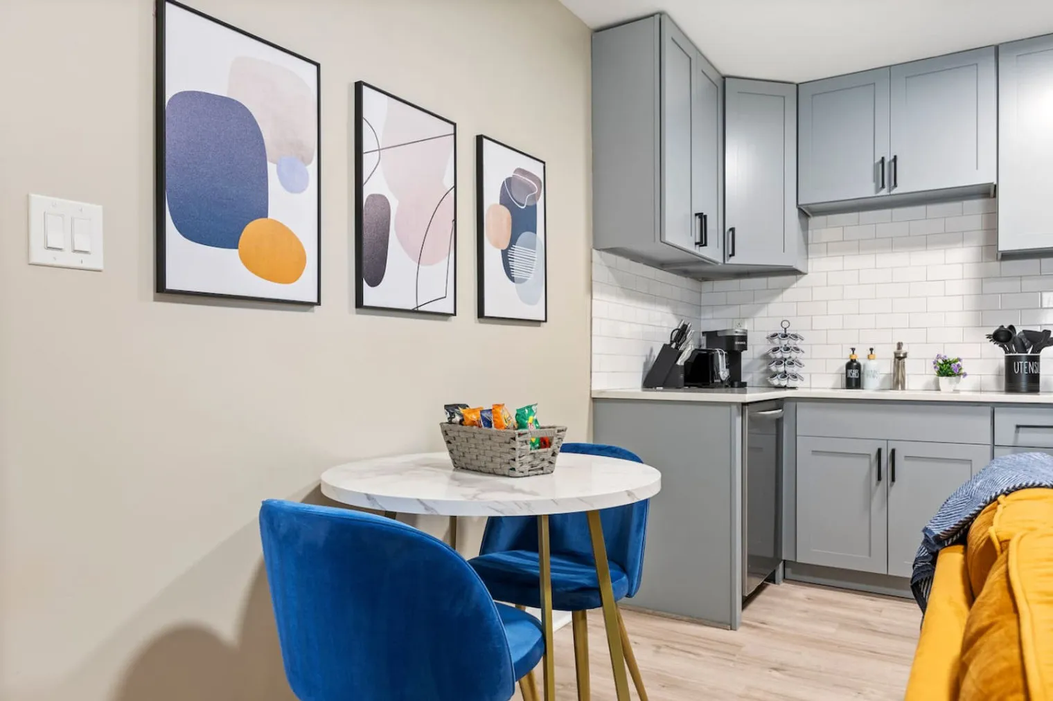 1009 Front St   60532 60532-Building Front Street-unit#ID1366970P-Lisle-IL