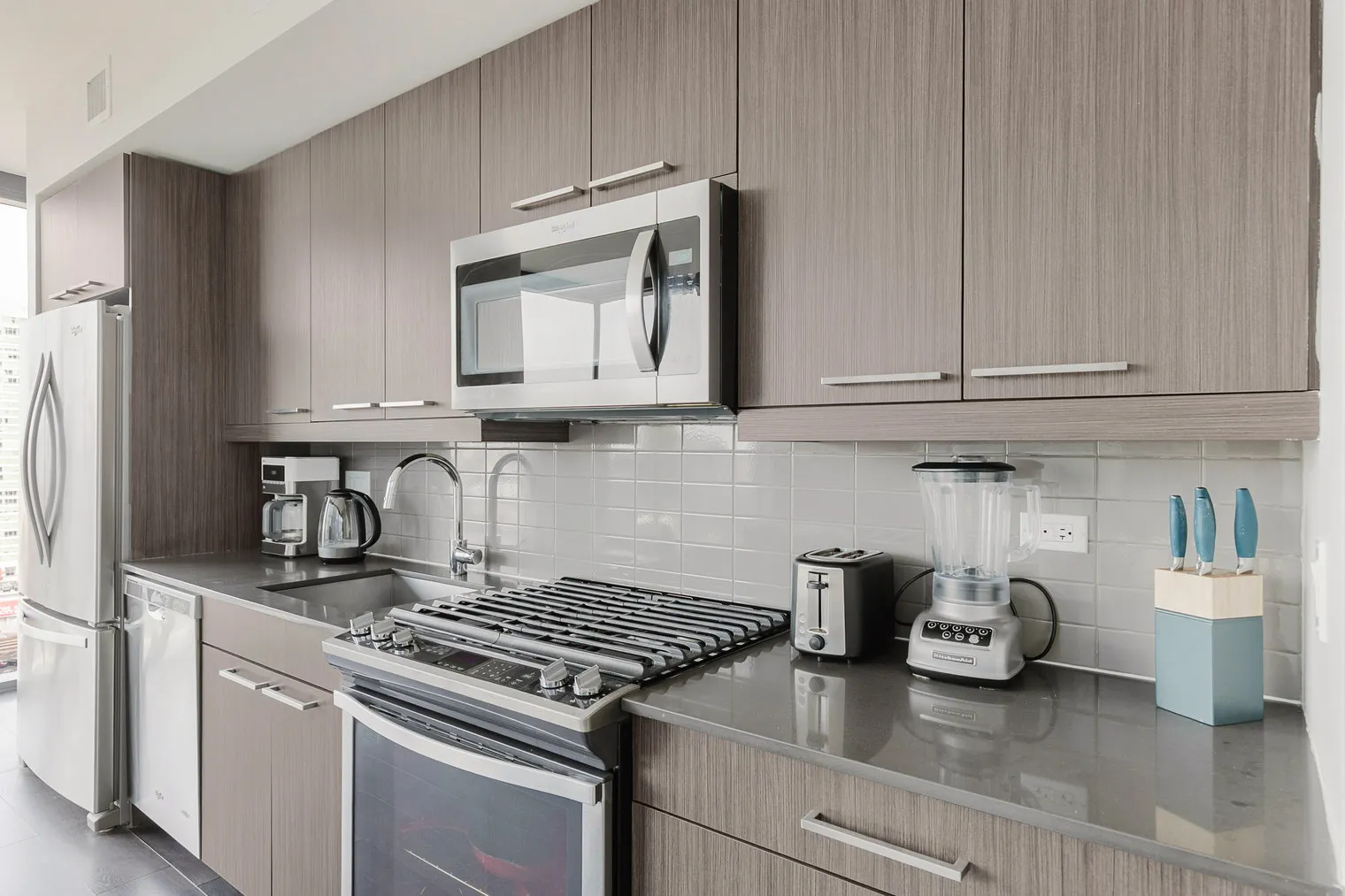 730 W Couch Pl   60661 60661-The Parker-unit#ID1365-Chicago-IL