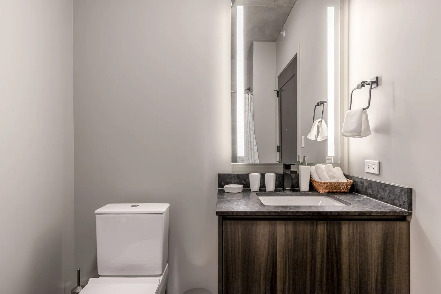 939 W Washington Blvd 60607 60607-Union West Apartments-unit#ID234-Chicago-IL