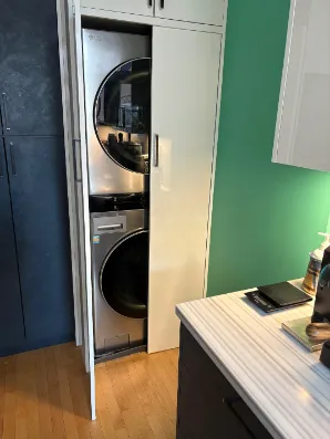 1323 N Artesian Ave   60622 60622-unit#2F-Chicago-IL