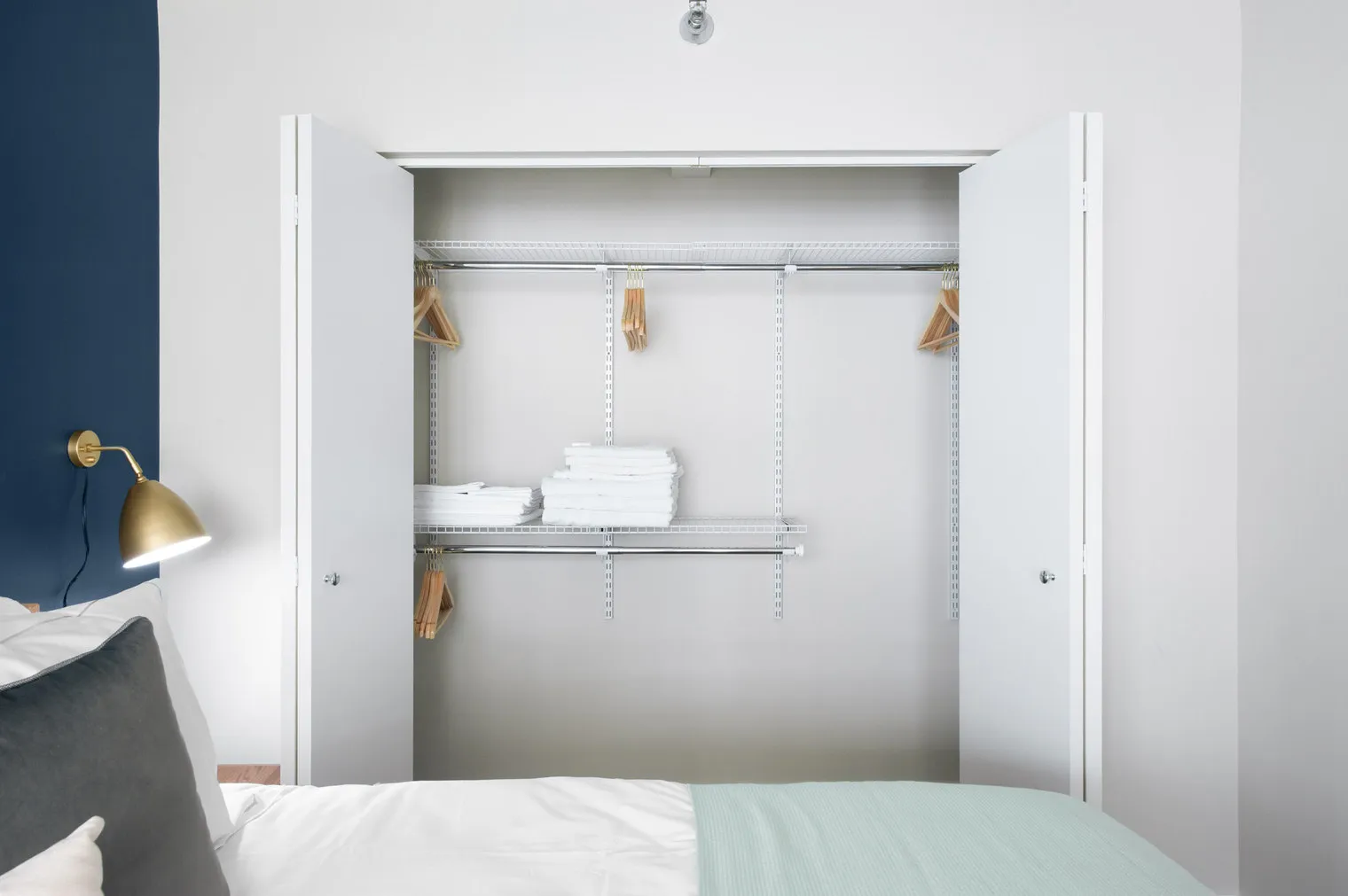 1 E Delaware Pl   60611 60611-One East Delaware-unit#ID82-Chicago-IL