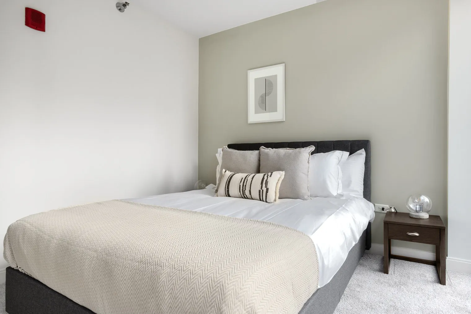 210 N Wells St   60601 60601-Lake & Wells Apartments-unit#ID271-Chicago-IL