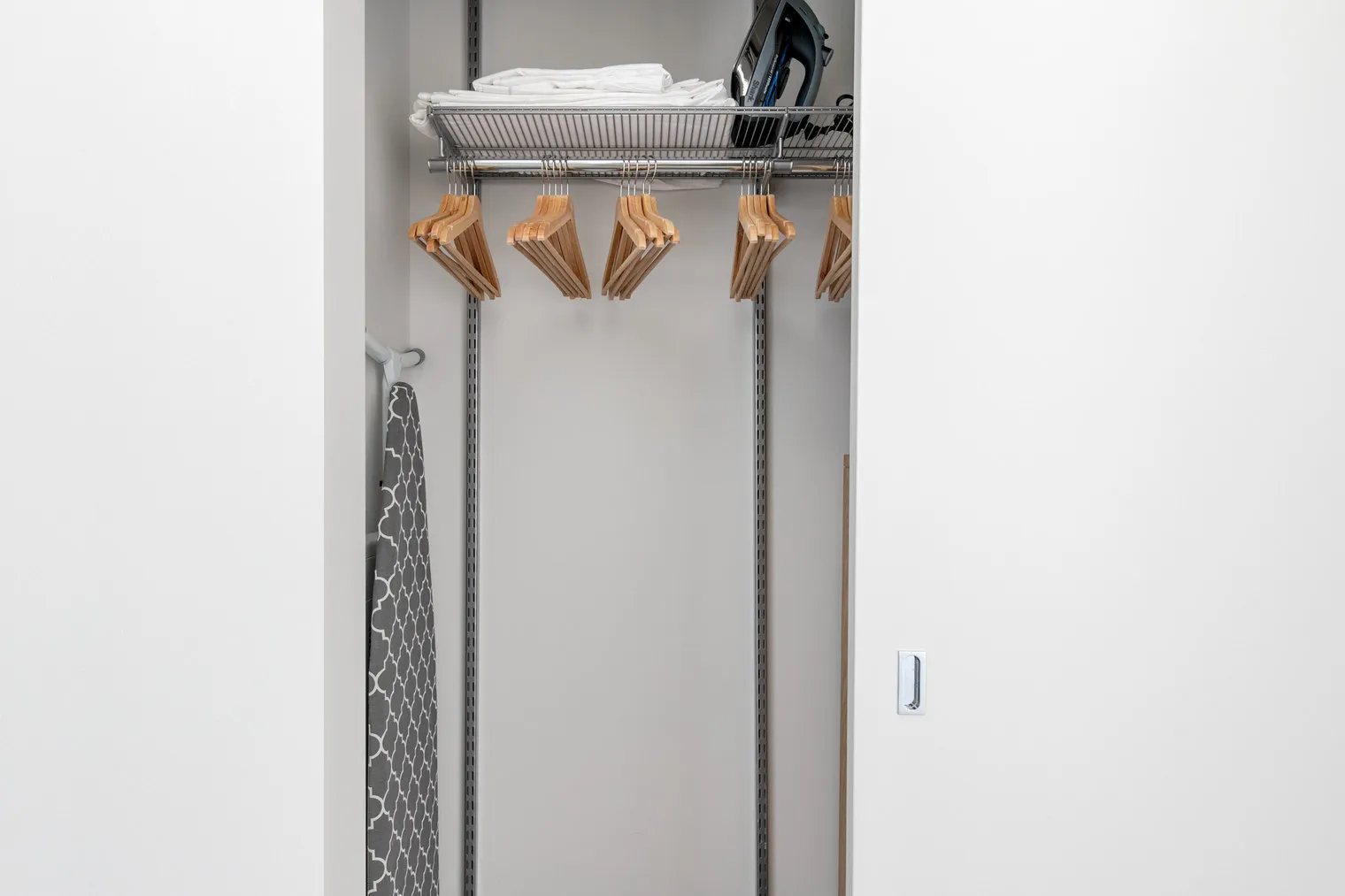 1210 S Indiana Ave   60605 60605-NEMA-unit#ID347-Chicago-IL