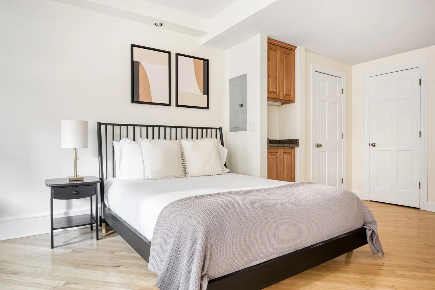 1400 N Lake Shore Dr   60610 60610-The Deco-unit#ID553-Chicago-IL